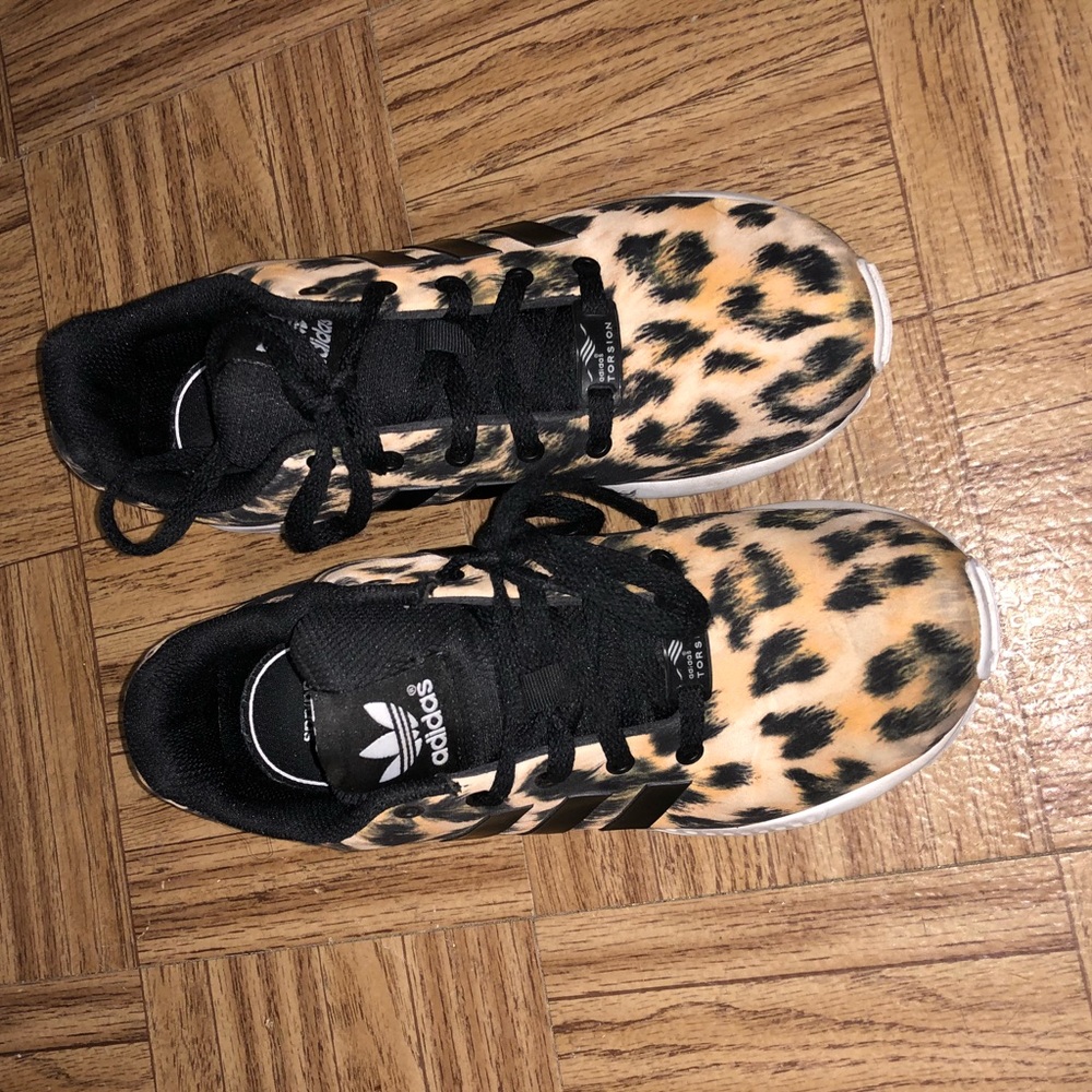 Cheetah print adidas